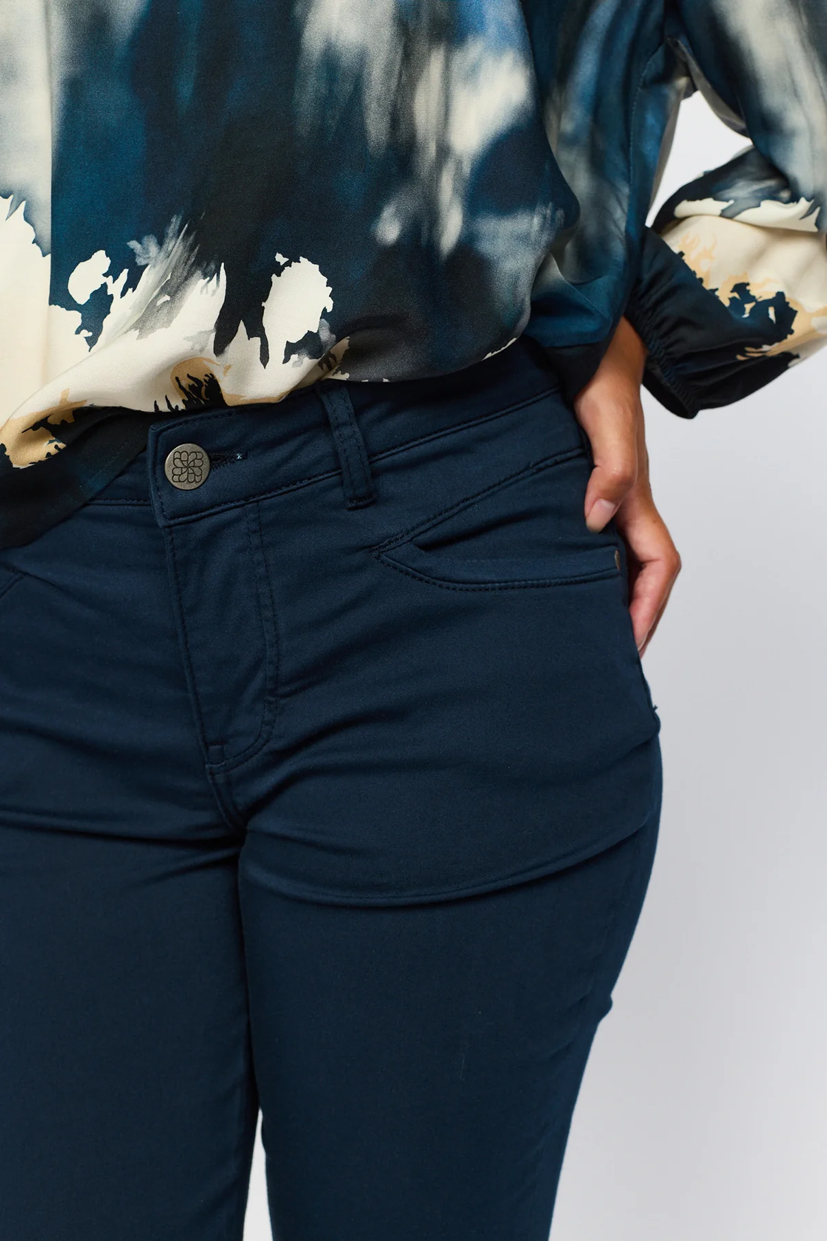 2 BIZ BODIL - Image 8