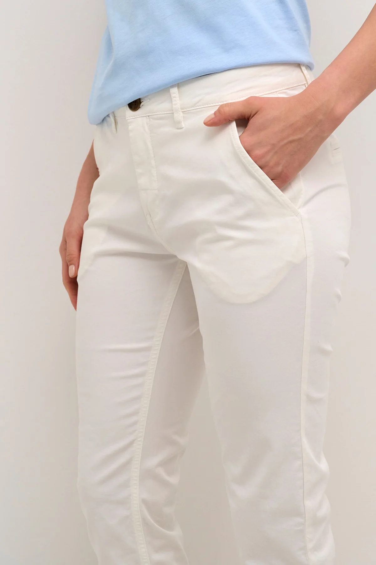 Culture CUbrita Capri Pants - Image 4