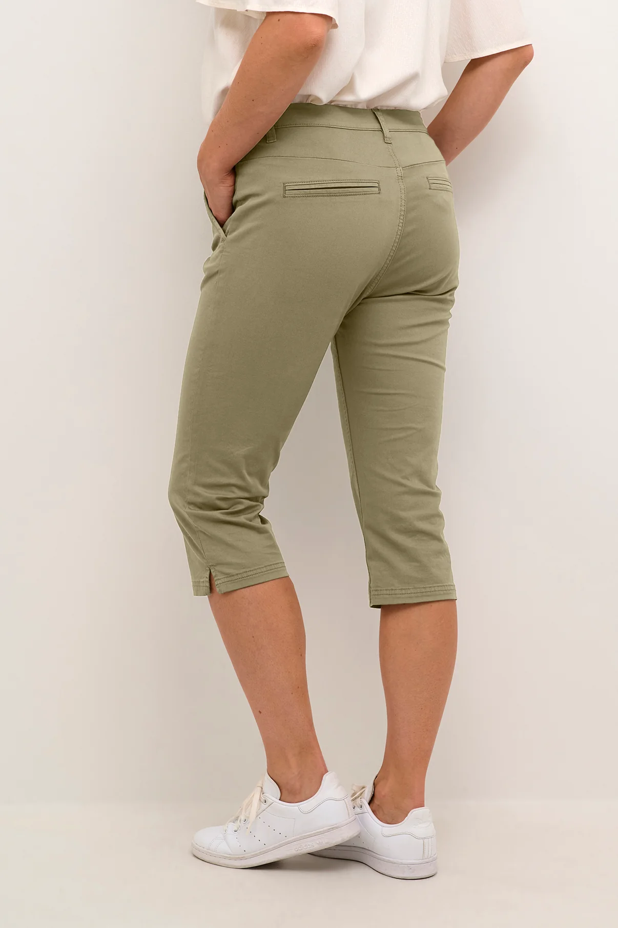 Culture CUbrita Capri Pants - Image 8