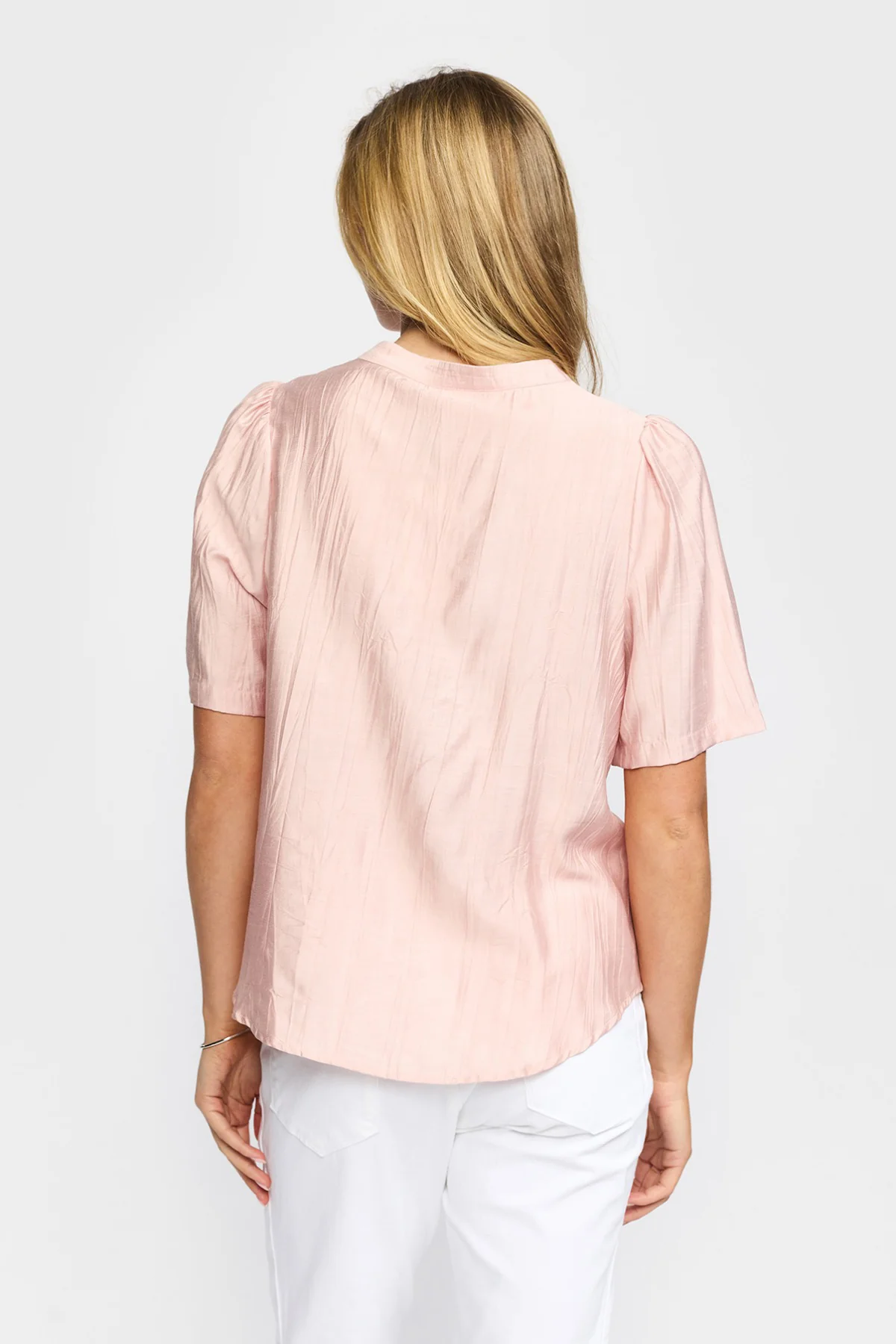 DANA - Kortærmet bluse med blonde detalje - Image 3