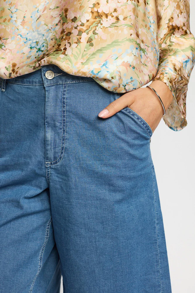FRIDA - Lange shorts med vide ben - Image 4