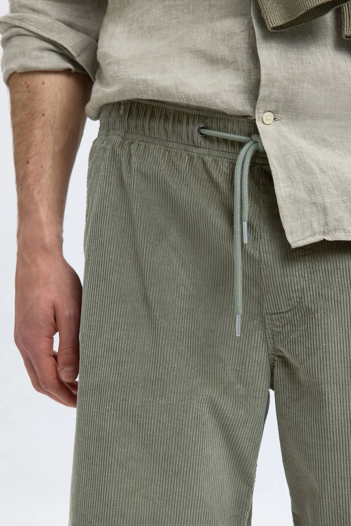 SLHREGULAR-JACE - Fløjlsshorts med lommer og bindebå - Image 17