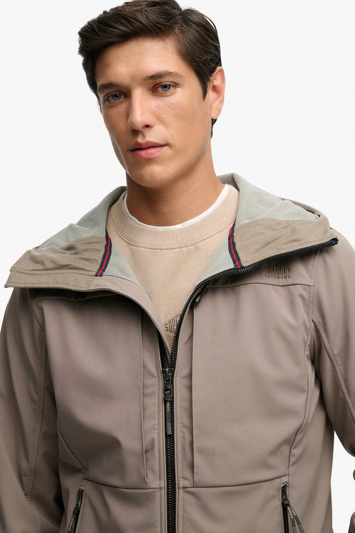 Praktisk softshell jakke med lommer og lynlĂĄs - Image 5