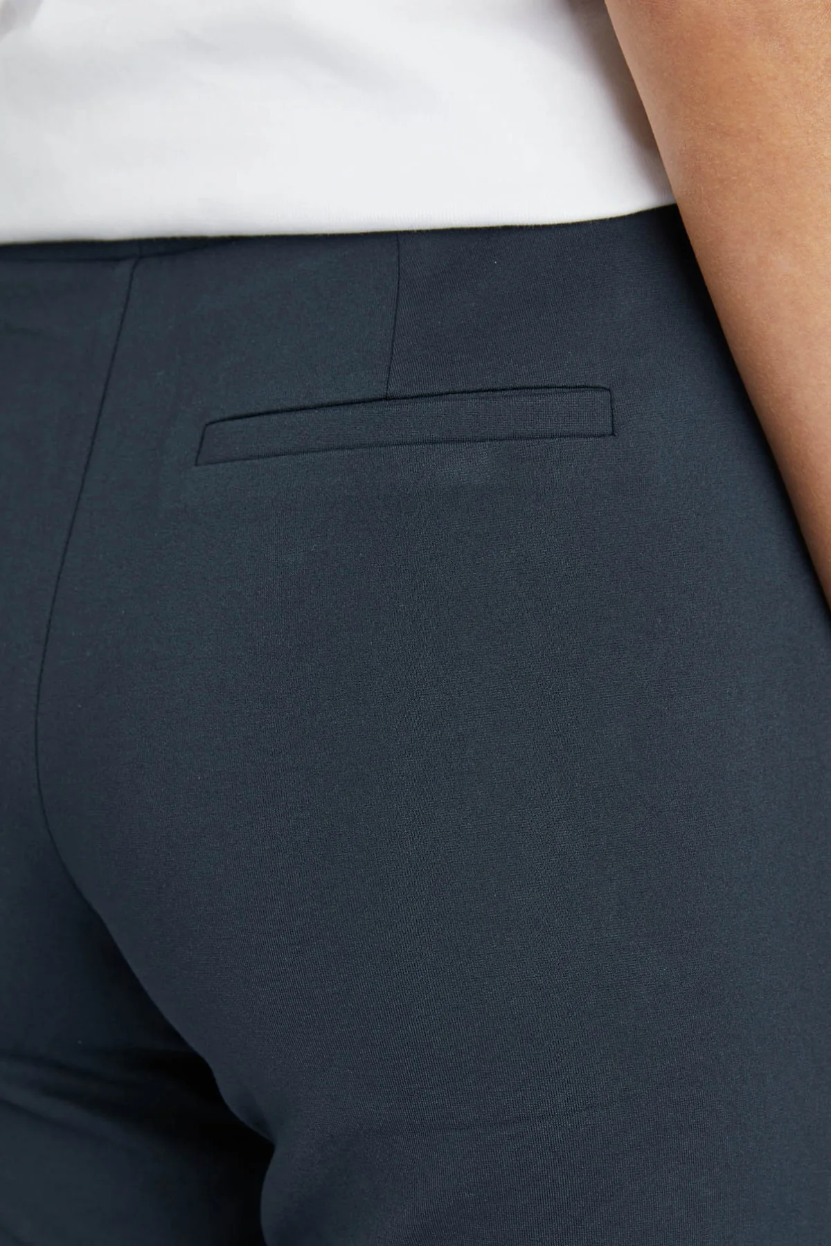 Carna - Bløde capribukser med bindebånd i taljen - Image 5