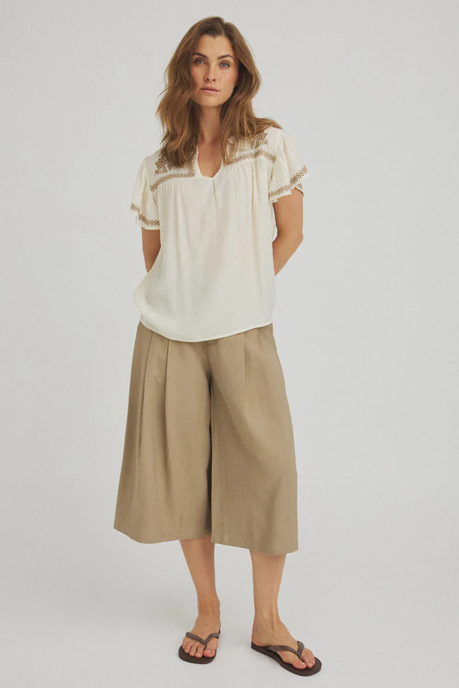 Valgerd - Lange løse shorts med læg - Image 8